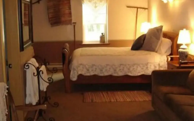 photo 3 of Zuber's Homestead Hotel