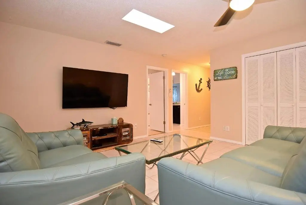 photo 1 of Crescent Street 1138 B, Walk to the beach, Pool, 1 Bedroom, Pet Friendly