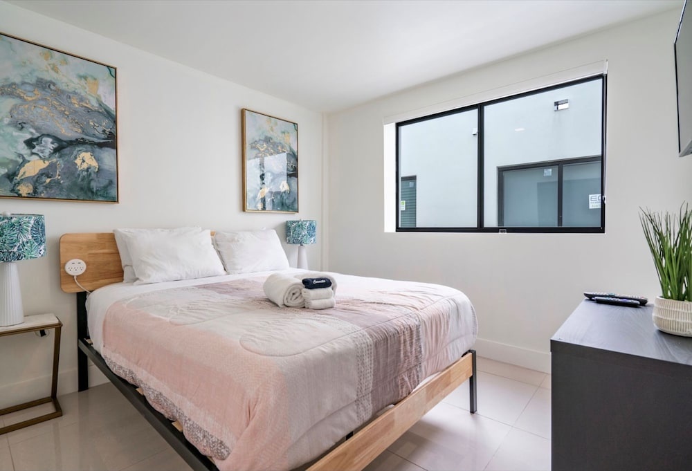 photo 1 of Miami Suite 303