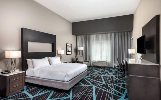 Mobility Accessible Double Suite
