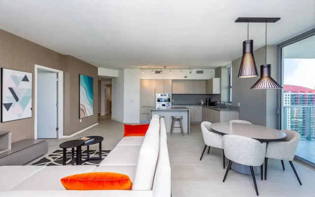 Grand Apartment