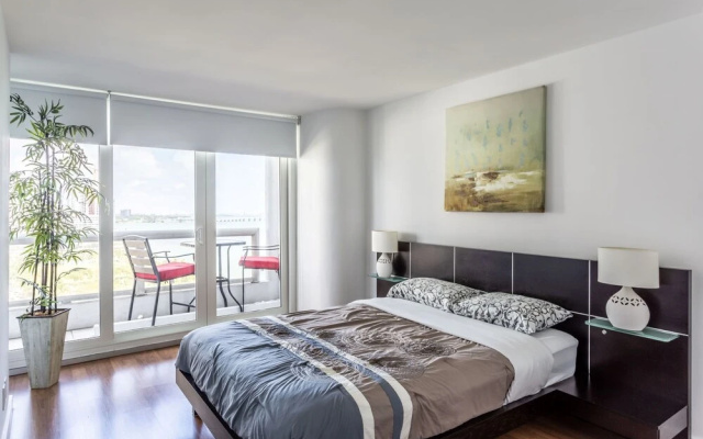 photo 4 of 2 Bedroom Pearl in Downtown Miami