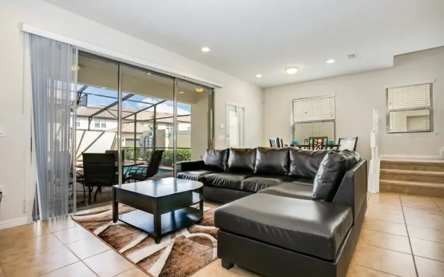 photo 2 of Adriatico Villa Windsor At Westside