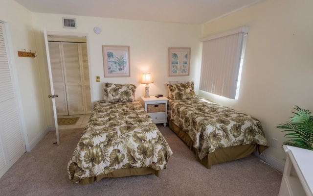 photo 3 of Anna Maria Island Club 20