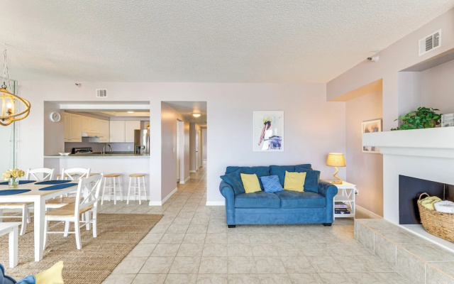 photo 5 of Beachfront New Smyrna Condo: 1 Mi to Flagler Ave