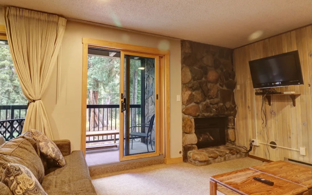 photo 4 of Amazing Copper Mountain Inn Condo With Awesome Views - CS221 by RedAwning