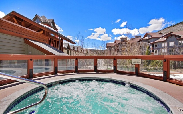 photo 4 of Co208 Copper One Lodge 2 Bedroom Condo by RedAwning
