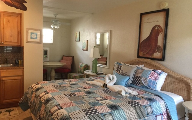 photo 2 of Coconut Grove Beach Resort Suite 3