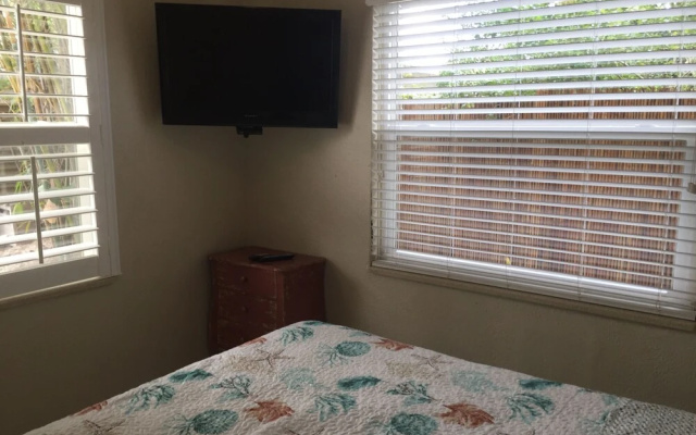 photo 3 of Coconut Grove Beach Resort Suite 5