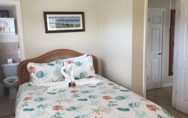 photo 2 of Coconut Grove Beach Resort Suite 7