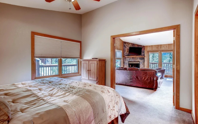 photo 4 of Black Canyon Inn Unit D4/5