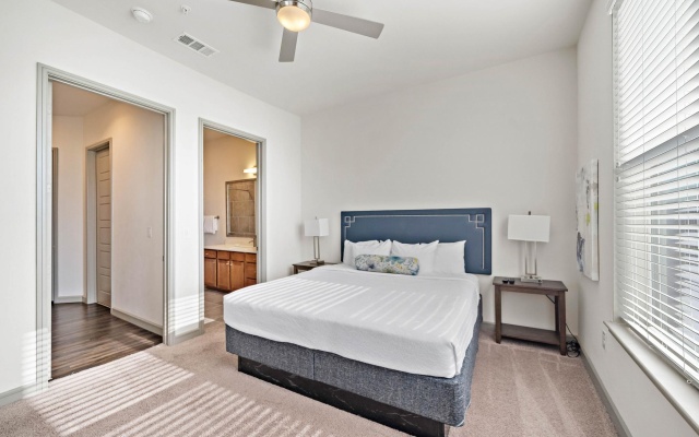photo 4 of Deep Cleaned Modern 2BR Apt Downtown Location