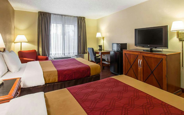 photo 3 of Studios & Suites 4 Less Charlotte