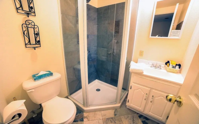 photo 4 of Fawn Valley Inn: 106 Condo
