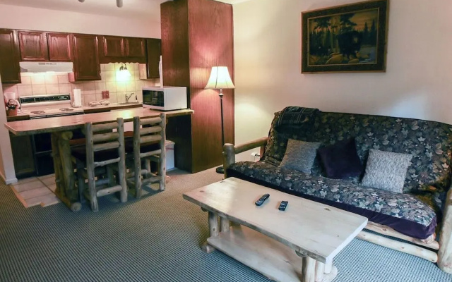 photo 4 of Fawn Valley Inn: 290 1 Bedroom Condo