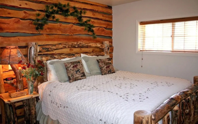 photo 2 of Fawn Valley Inn: 300 1 Bedroom Condo