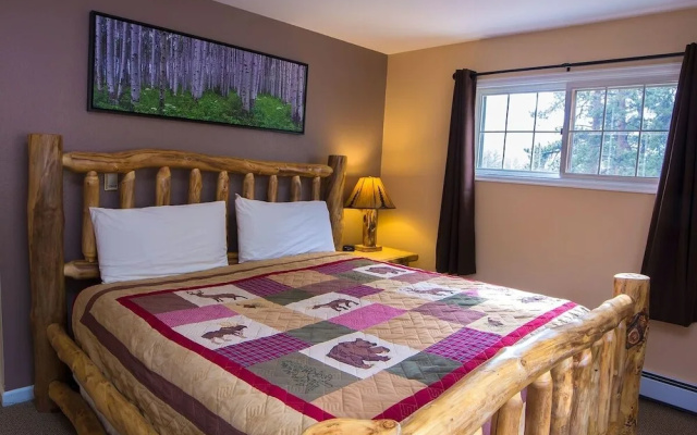photo 2 of Fawn Valley Inn: 303 1 Bedroom Apts
