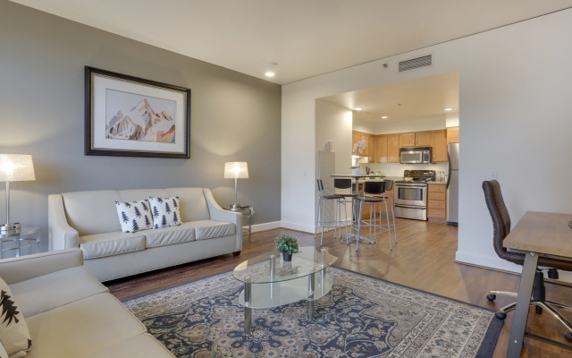 photo 5 of Gorgeous 1BR Apt in the heart of Downtown PDX