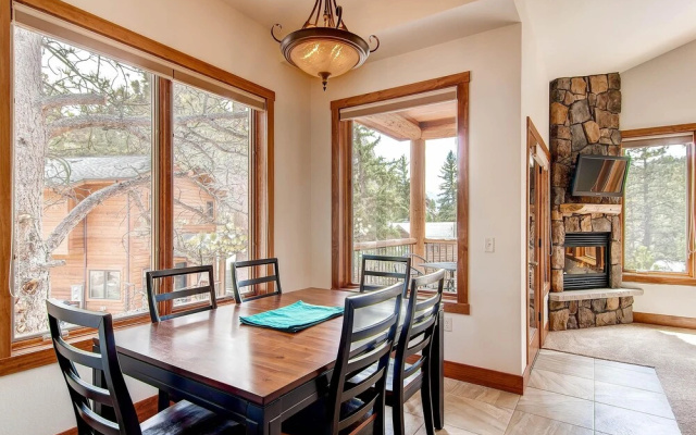 photo 5 of Black Canyon Inn Unit H2