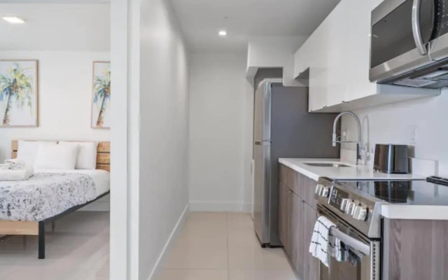 photo 5 of Miami Suite 203