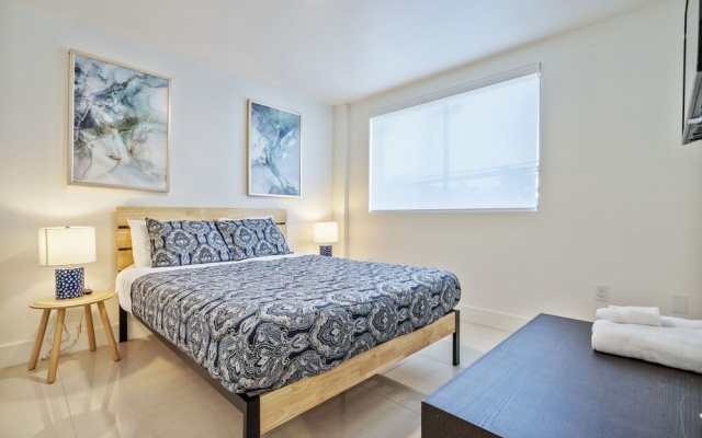 photo 2 of Miami Suite 206