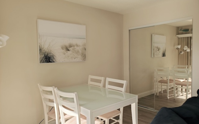 photo 5 of Midnight Cove Ii 432f - Beautiful Bayside! 2 Bedroom Condo