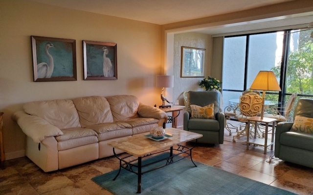 photo 2 of Midnight Cove Ii 811f - Gem On The Bay! 2 Bedroom Condo