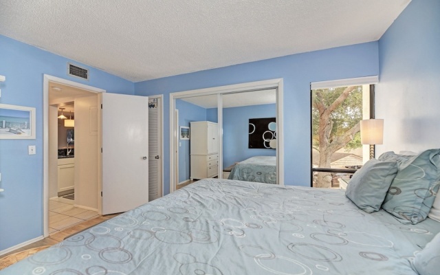 photo 4 of Midnight Cove Ii 822f - Relaxing Vacation Rental! 2 Bedroom Condo