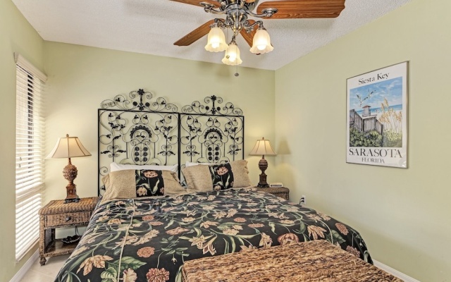 photo 2 of Midnight Cove Ii 832f - Marina View! 2 Bedroom Condo