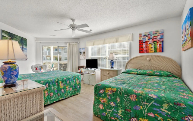 photo 2 of Shorehaven 16B by RedAwning