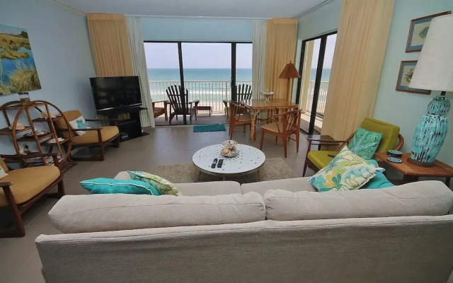 photo 4 of Shorehom by the Sea 51 Apartment 2
