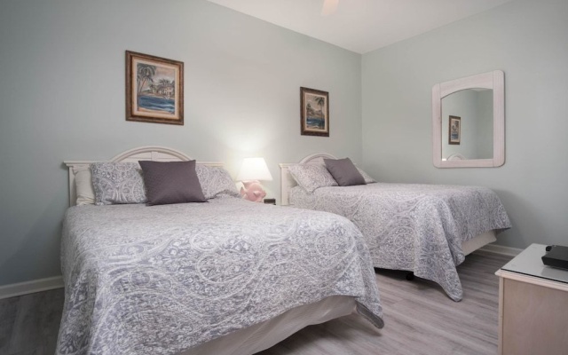 photo 3 of Spinnaker House 54120 by RedAwning