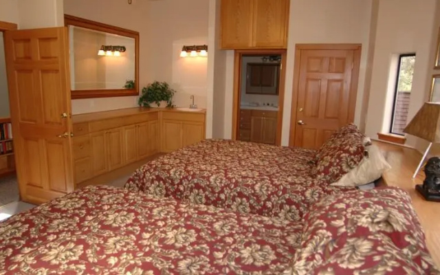 photo 3 of The Grand Mountain Top Retreat