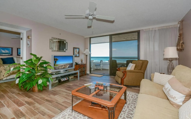 photo 4 of Tradewinds 706 by Ocean Properties
