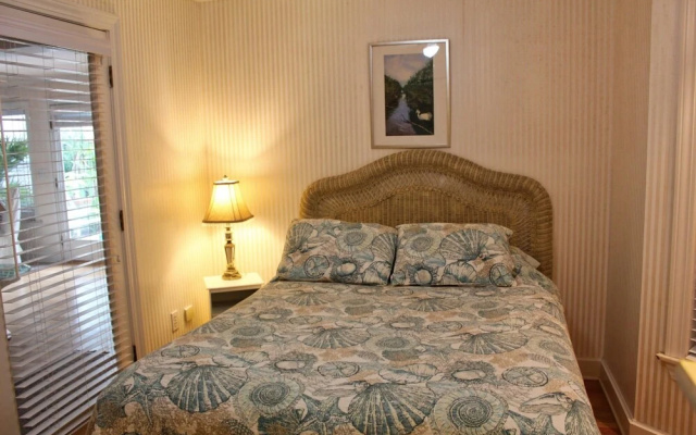 photo 3 of Treasure Island Beach Retreat Sleeps Up To 10