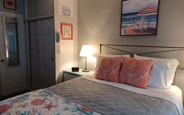 photo 3 of Tropic Terrace #49 - Beachfront Rental Studio Bedroom Condo by Redawning