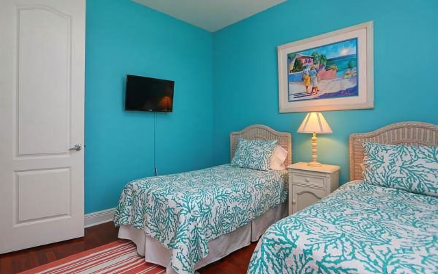 photo 3 of Tropical Daze Down 3 Bedrooms 2 Bathrooms Home