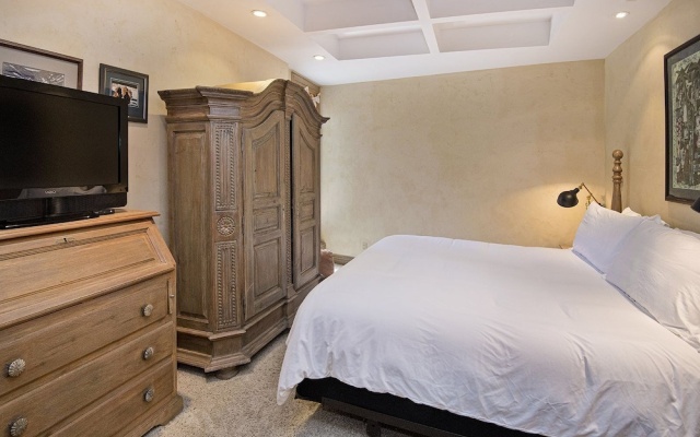 photo 4 of Village Center Condo 1F